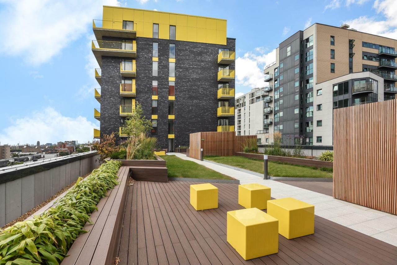Millharbour Residences Лондон Екстериор снимка